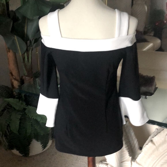 NWOT BOSTON PROPER BLACK and WHITE COLD SHOULDER TOP VERY NICE SZ XS - Picture 4 of 7